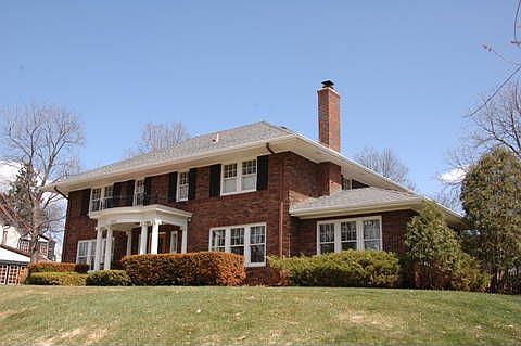 1st image of 4243 Fremont Ave S