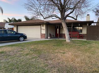 318 Douglas St, Bakersfield, CA 93308