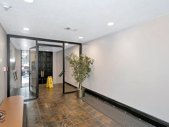 3rd image of 9725 S Karlov Ave APT 309