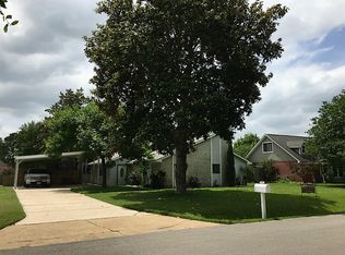 315 Beaumont Dr, Magnolia, TX 77354