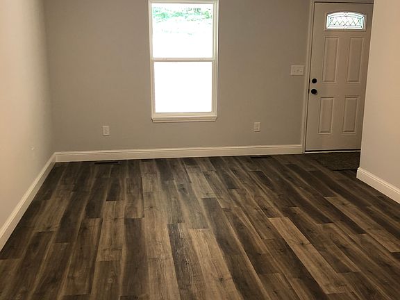 3rd image of 1586 Scenic Dr #1586
