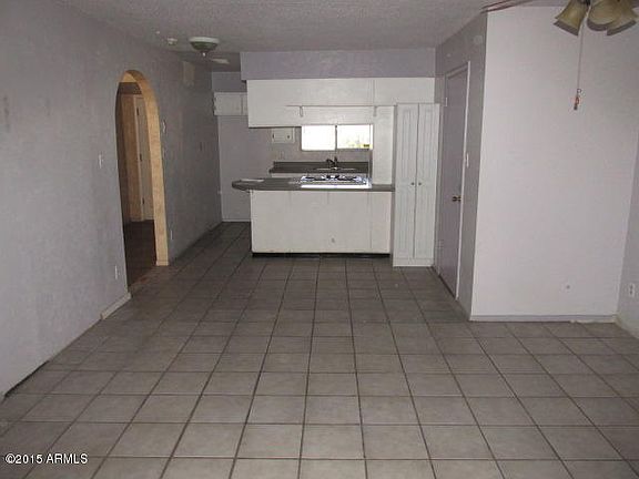 3rd image of 3319 W Diana Ave