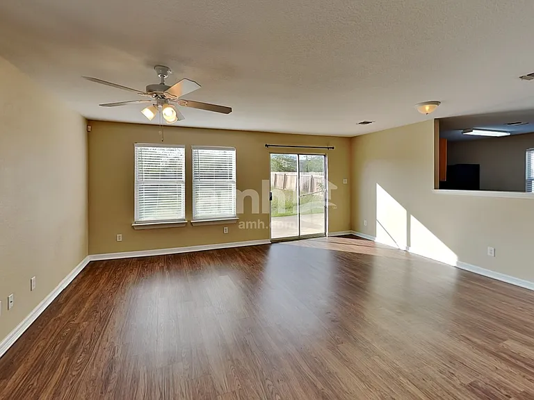 9742 Liberty Grn — Photo 5