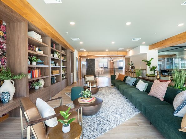 7811 N 99th Ave #223