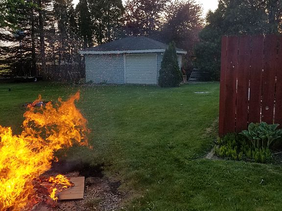 Fire pit & detached garage 