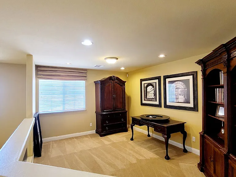 8586 Silver Coast St — Photo 19