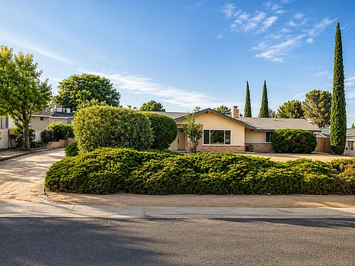 18332 Orange St Photo 1