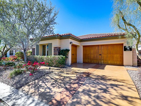 3rd image of 48431 Big Horn Dr