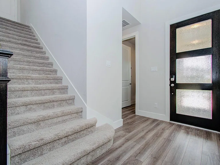 14910 Mossycup Spur Way — Photo 5