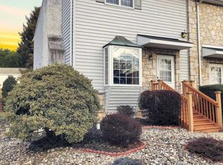 231 Poplar St, Spring City, PA 19475