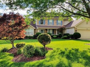 3736 Secretariat Dr, Florissant, MO 63034