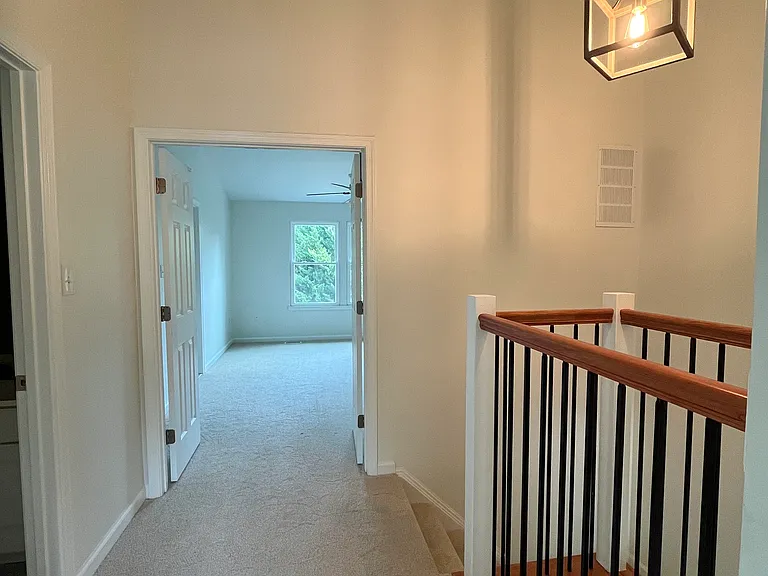 7724 Chatfield Ln — Photo 17