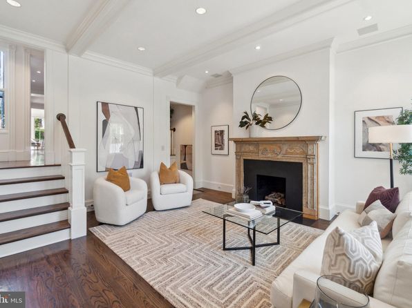 3257 O St NW, Washington, DC 20007
