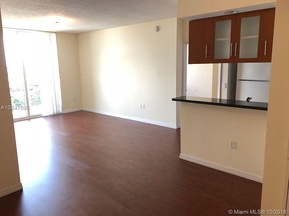 1st image of 222 NE 25th St APT 601