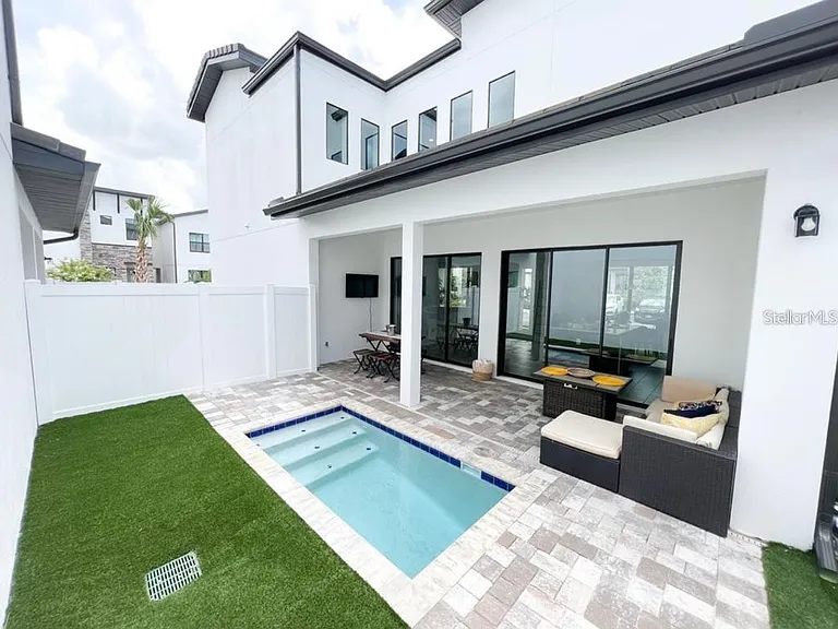 175 Villa Domani Cir — Photo 12
