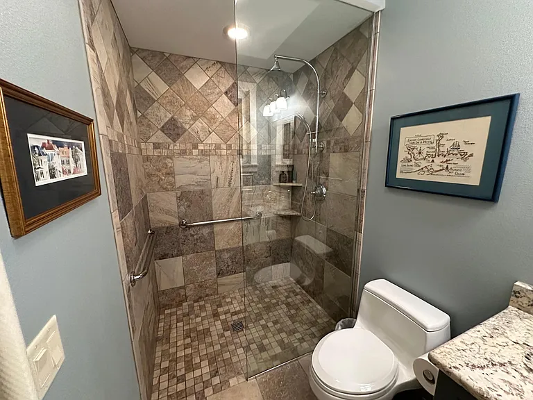 380 N Shore Dr — Photo 52