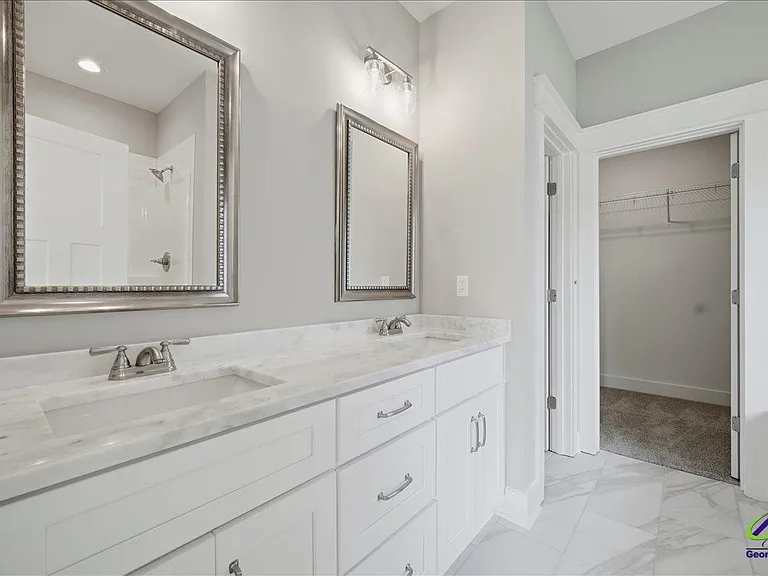 307 Willowbrook Ln — Photo 13