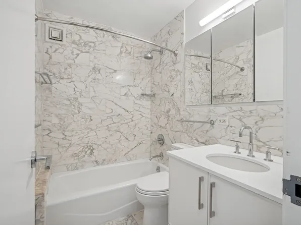 85 East End Avenue image 6 of 28