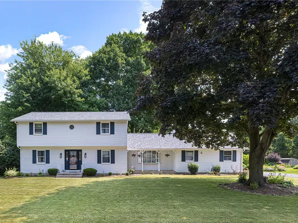 1407 Sumner Dr, Erie, PA 16505