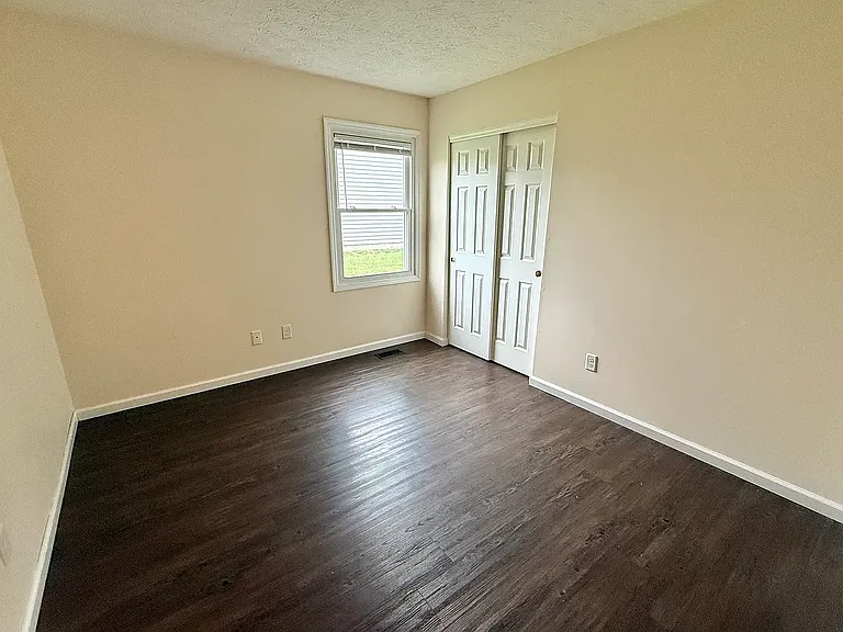 10029 Village Tree Ct — Photo 15