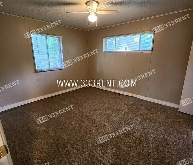 11308 McKinley Ave — Photo 8