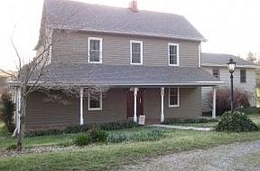 2nd image of 541 Lynn Rd