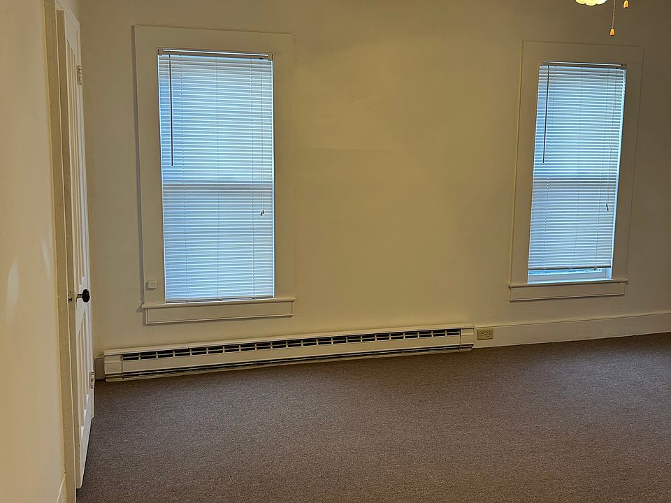 living room pic 1