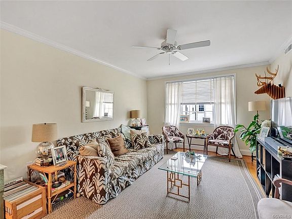 5th image of 33 W Locke Ln #U6