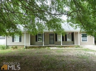319 Fawnbrook Cir, Griffin, GA 30223