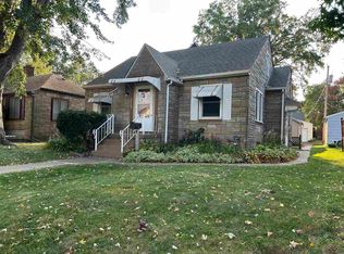 2308 Wilkes Ave, Davenport, IA 52804