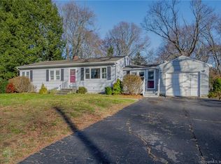 14 Carmella Ter, Enfield, CT 06082