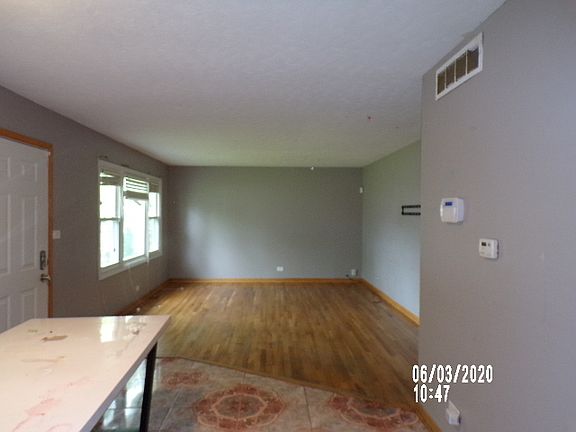 4th image of 17831 Harvard Ln