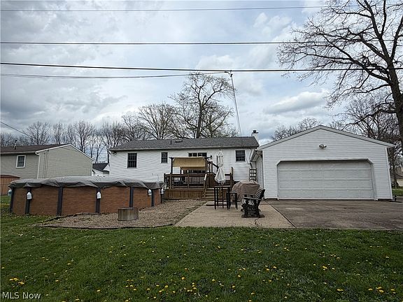 2nd image of 1157 Sturbridge Dr