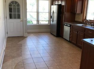 19 Burget Ave #2R, Medford, MA 02155