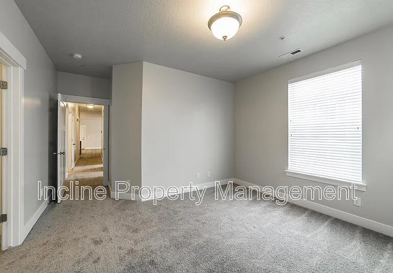 619 N Emery Ln — Photo 10