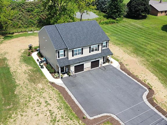 3rd image of 8451 Hamilton Blvd