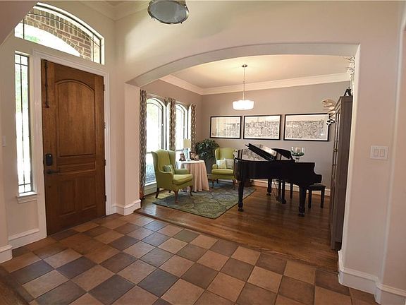 4th image of 3908 Regency Park Ct