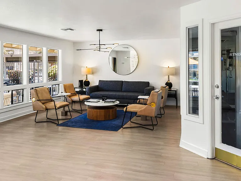 Leasing Center