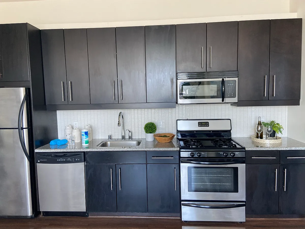 Building Photo - 3801 San Pablo Ave #407