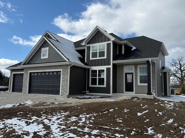 W215N4855 Kathleen DRIVE, Menomonee Falls, WI 53051