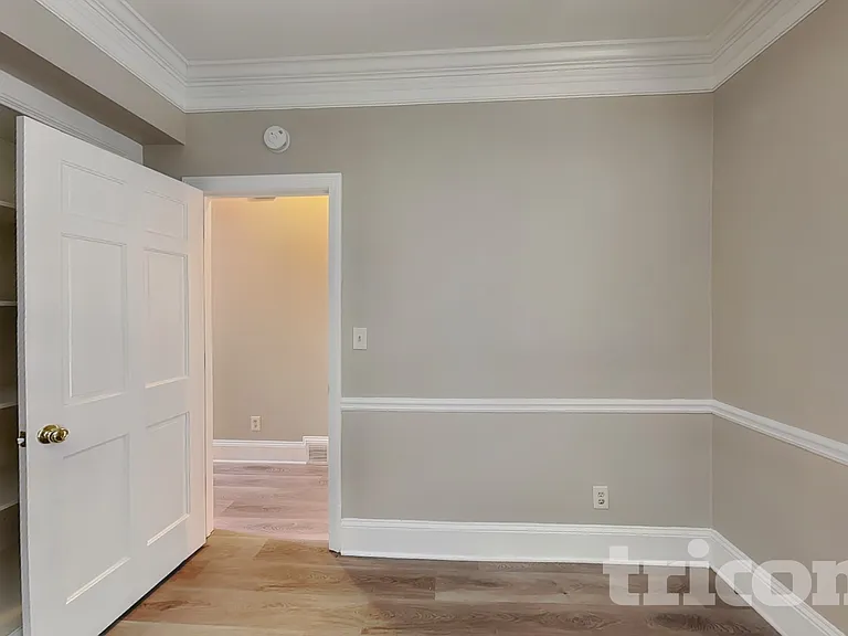 1040 Huntcliff — Photo 20