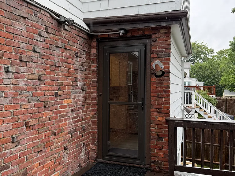 291 Russett Rd — Photo 30