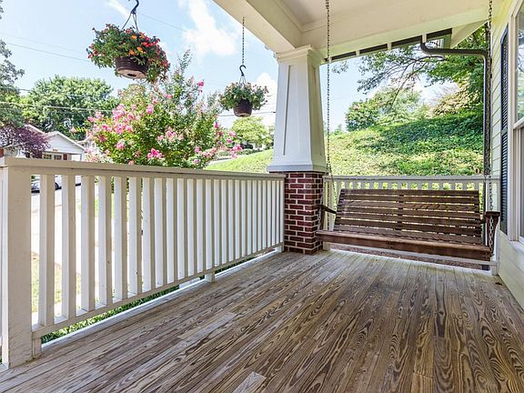 1307 Russell St 05