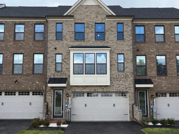 13826 Ridgeview Ct, Cockeysville, MD 21030