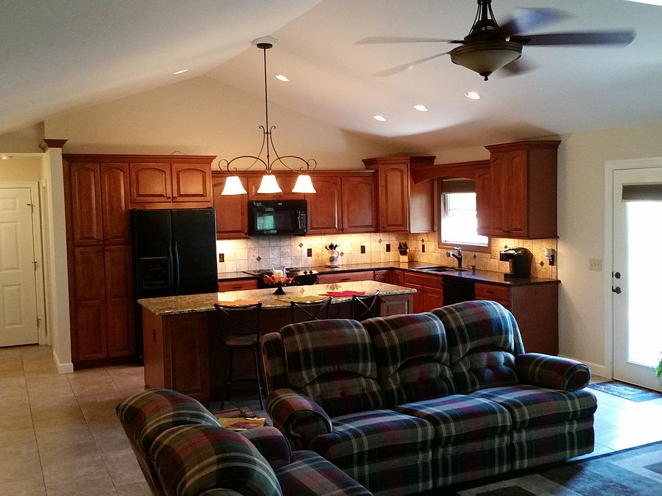 Great room to Kitchen
