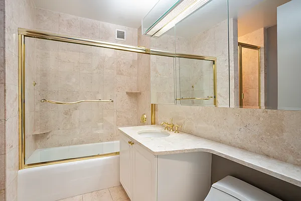 Rented by Douglas Elliman | media 17