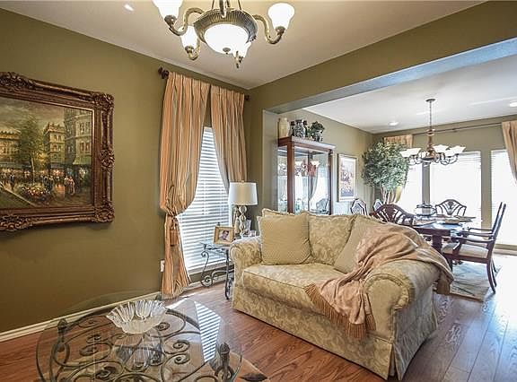 4th image of 4801 Barberry Dr