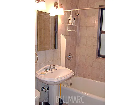 Rented by Bellmarc Realty | media 3