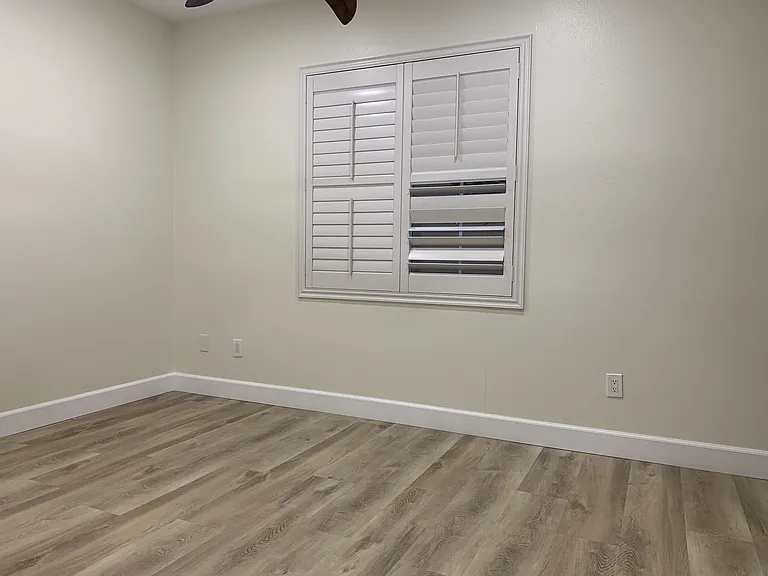 30 Desert Willow — Photo 14