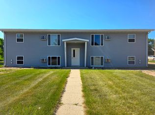 2025 2nd Ave SW #4, Minot, ND 58701